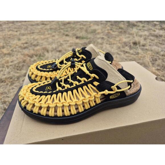 KEEN Shoes - Keen Uneek II Open Toe Taupe Sport Water Hiking Summer Sandals Womens 7 Men 5.5